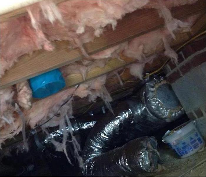 Crawlspace heating ducts are detached causing mold
